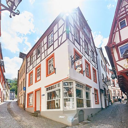 Fachwerkperle Am Historischen Marktplatz Bernkastel-Kues Exterior foto